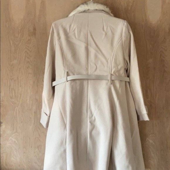 City Chic Cream Color Faux Fur Belted Winter Coat - Picture 10 of 12